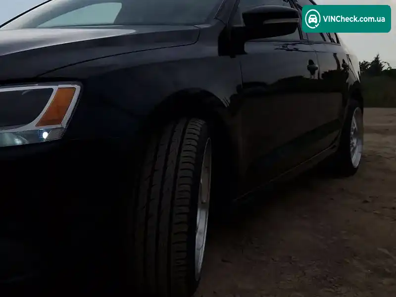 Volkswagen Jetta 2010, фото з оголошення 2 з 20, VIN 3VWDX7AJ1BM309146