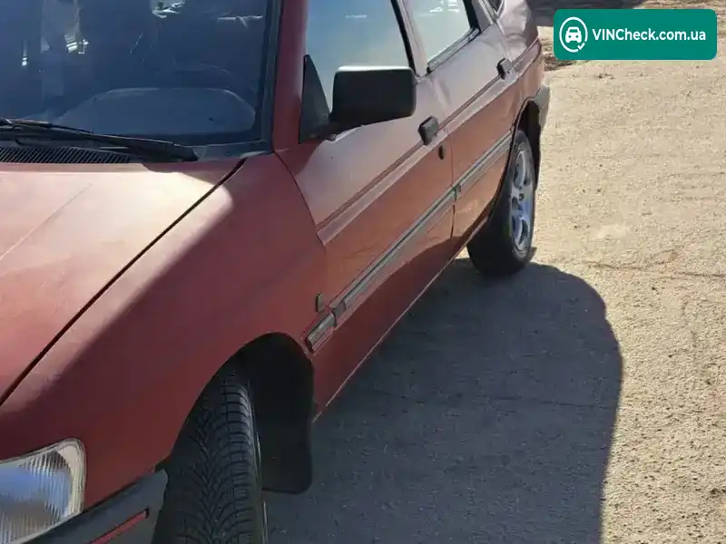Ford Escort 1991, фото з оголошення 2 з 7, VIN VS6AXXWPAAMY23546