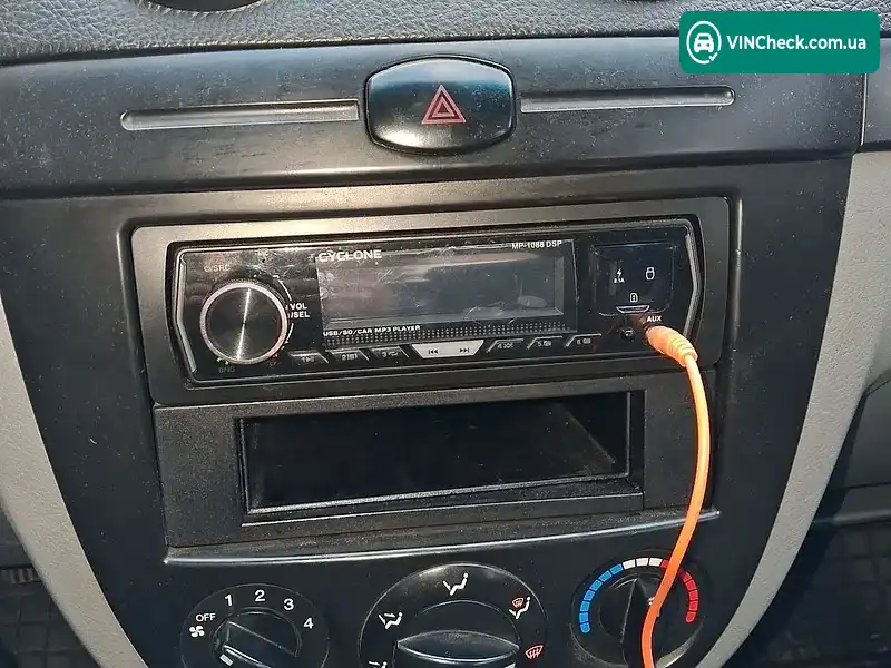 Chevrolet Lacetti 2005, фото з оголошення 1 з 6, VIN Y6DNF486E5K147925
