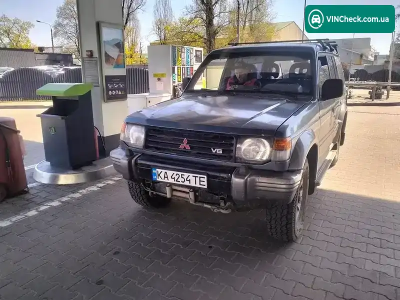 Mitsubishi Pajero 1995, фото з оголошення 1 з 11, VIN JMB0NV450SJ000906