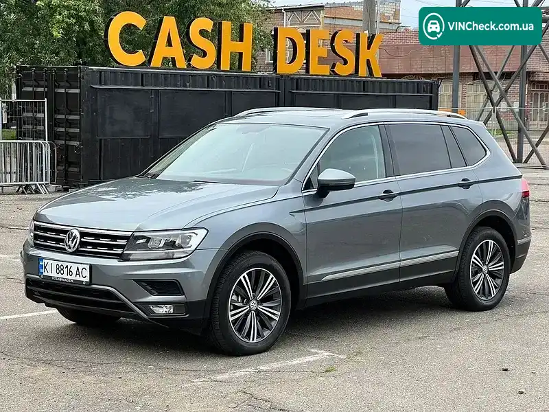 Volkswagen Tiguan 2017, фото з оголошення 1 з 20, VIN 3VV3B7AX6JM005702