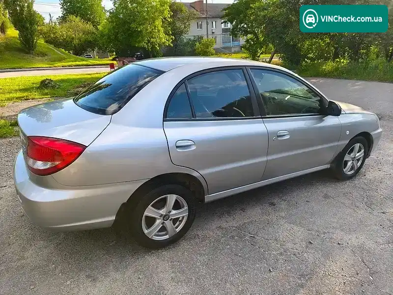 Kia Rio 2005, фото з оголошення 2 з 3, VIN KNEDE221252367335
