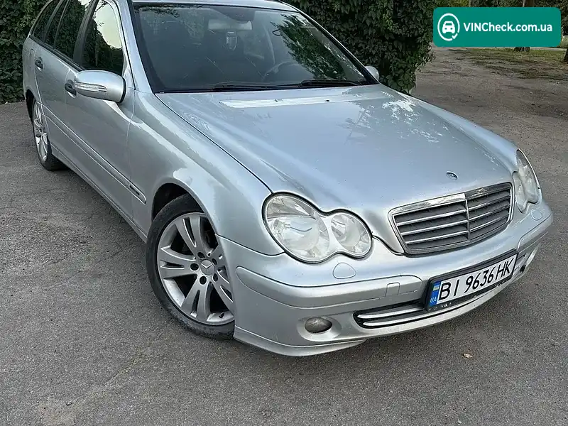 Mercedes-Benz C-Class 2005, фото з оголошення 2 з 10, VIN WDB2032461F750894