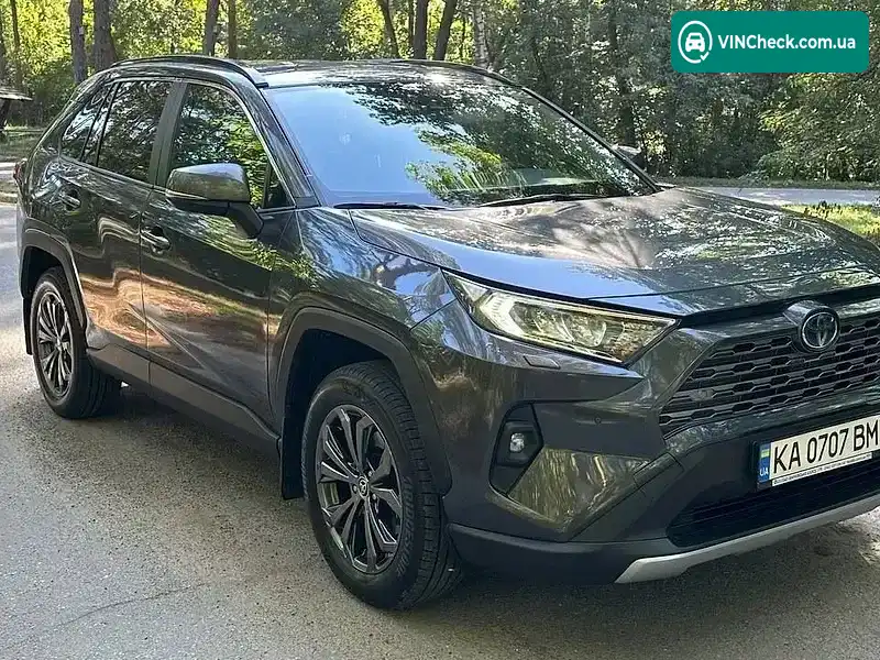Toyota RAV4 2021, фото з оголошення 1 з 13, VIN JTMRW3FV30D561456