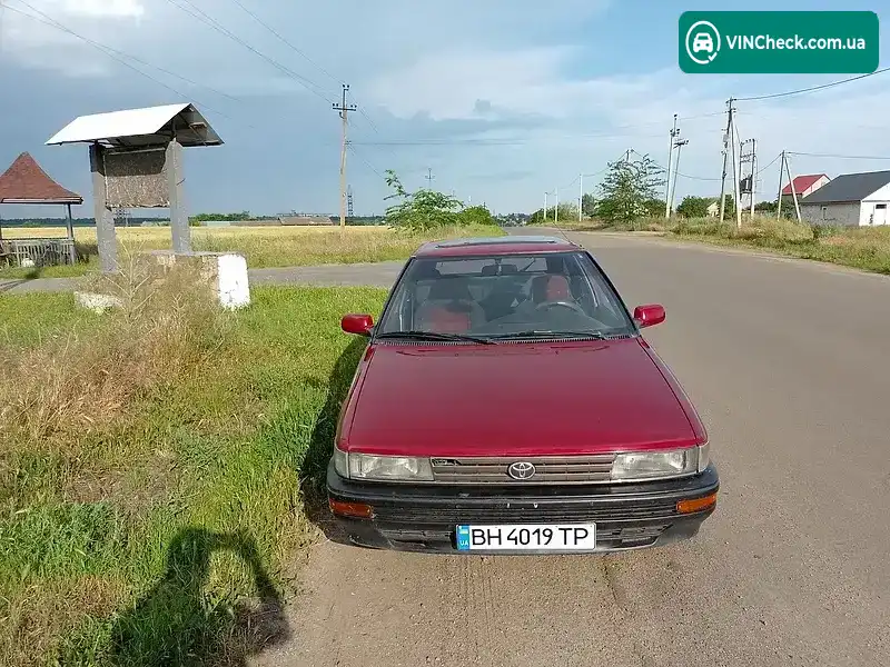 Toyota Corolla 1988, фото з оголошення 2 з 10, VIN JT1L0AE9207031860