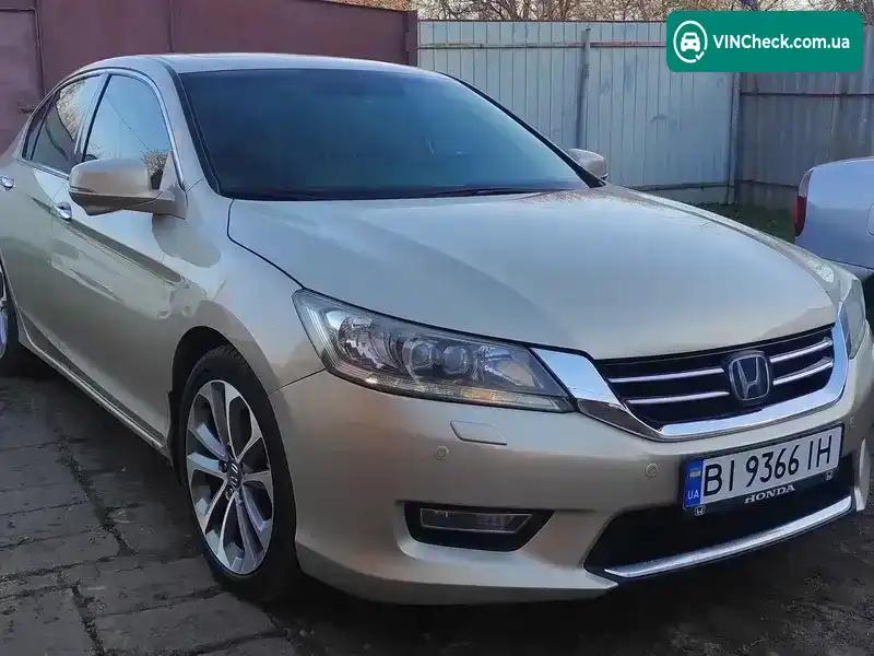 Honda Accord 2013, фото з оголошення 2 з 17, VIN 1HGCR3680DA700271