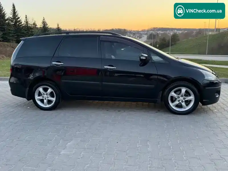 Mitsubishi Grandis 2007, фото з оголошення 2 з 21, VIN JMBLRNA4W7Z000705