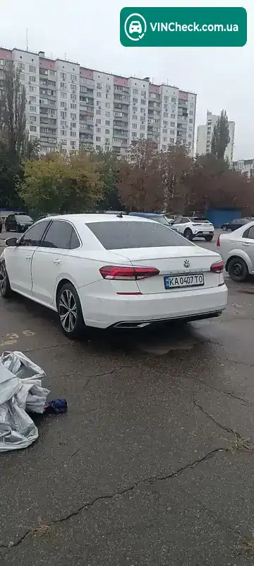Volkswagen Passat 2019, фото з оголошення 2 з 5, VIN 1VWUA7A39LC005939