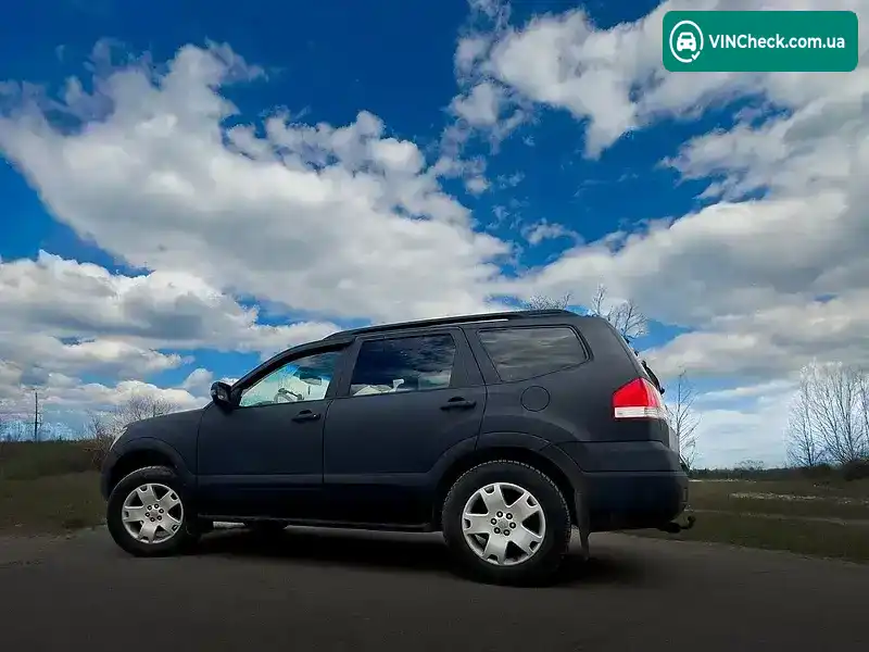 Kia Mohave 2010, фото з оголошення 1 з 13, VIN Y6DKN813DA5056799