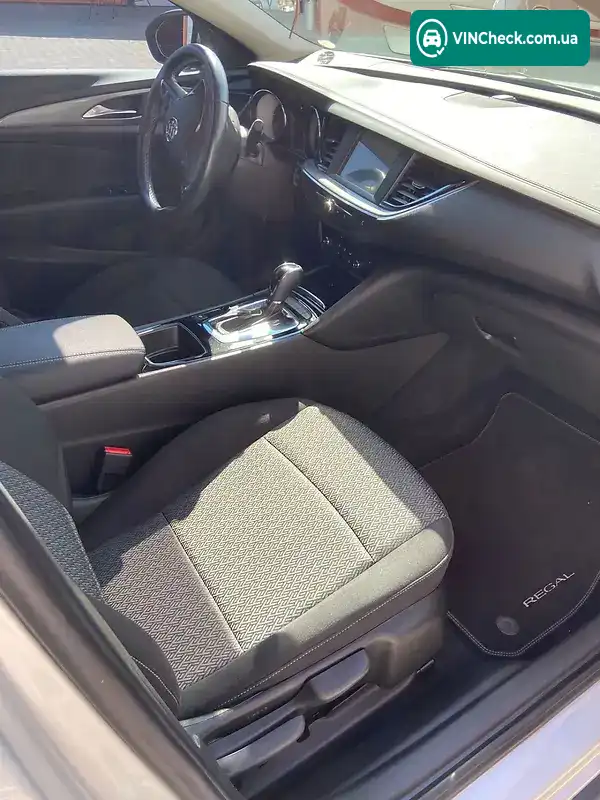 Buick Regal 2018, фото з оголошення 1 з 18, VIN W04GL6SX9J1108383