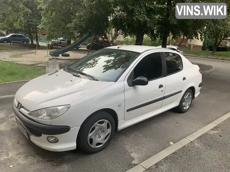 Peugeot 206 2008, фото з оголошення 2 з 17, VIN VF32BKFWA72788310