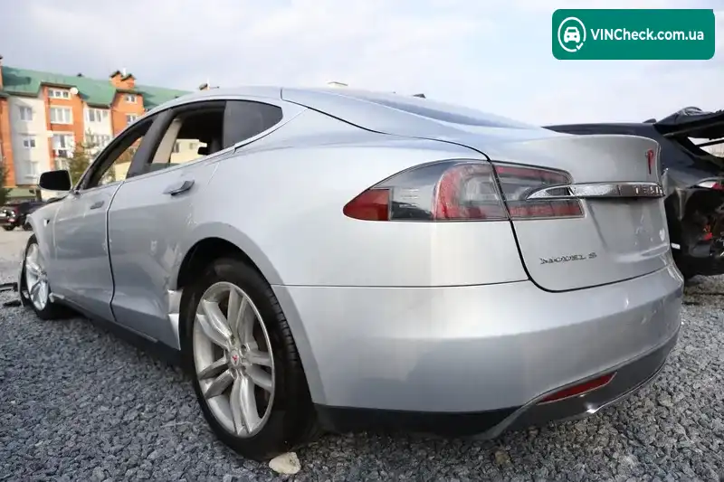 Tesla Model S 2014, фото з оголошення 2 з 20, VIN 5YJSA1CG9DFP23079
