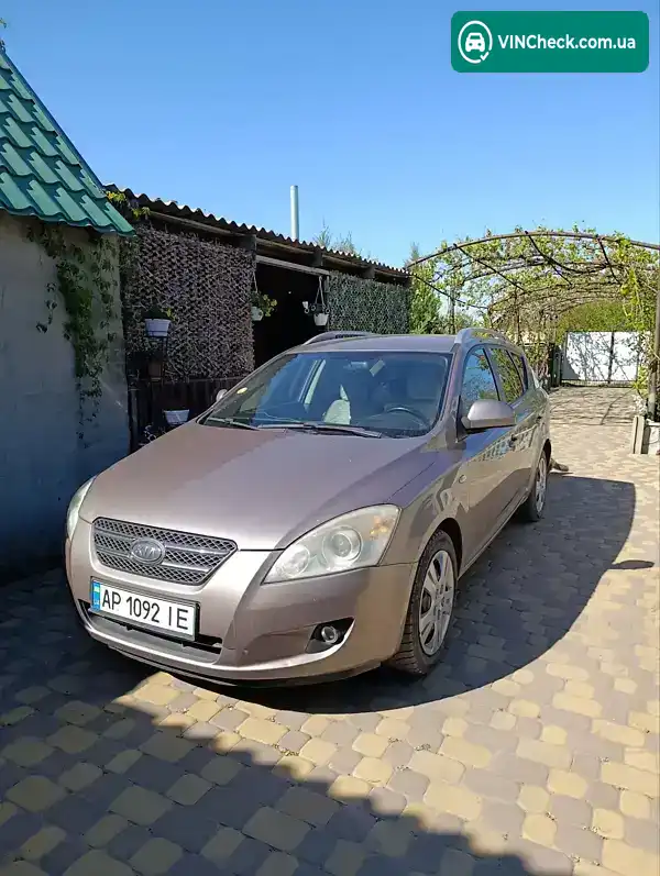 Kia Ceed 2007, фото з оголошення 2 з 8, VIN U5YFF52428L018050