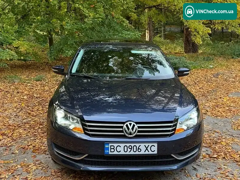 Volkswagen Passat 2012, фото з оголошення 2 з 16, VIN 1VWBP7A32DC045965