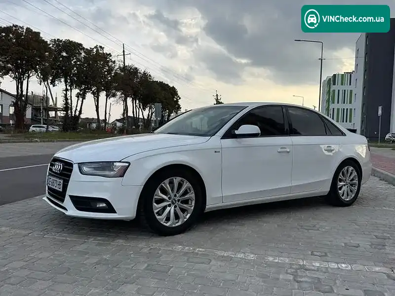 Audi A4 2012, фото з оголошення 2 з 20, VIN WAUEFAFL7DN011238