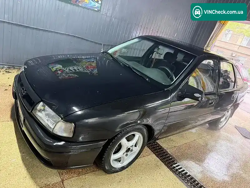 Opel Vectra 1990, фото з оголошення 1 з 9, VIN W0L000089L5140503