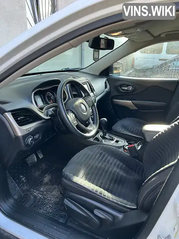 Jeep Cherokee 2017, фото з оголошення 1 з 20, VIN 1C4PJLCB9HW642882