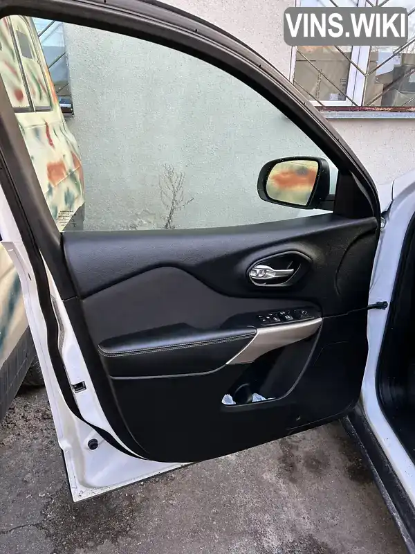 Jeep Cherokee 2017, фото з оголошення 2 з 20, VIN 1C4PJLCB9HW642882