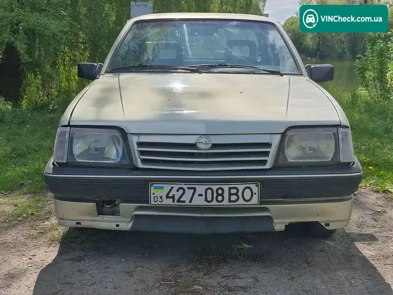 Opel Ascona 1988, фото з оголошення 1 з 16, VIN W0L000087J6036147