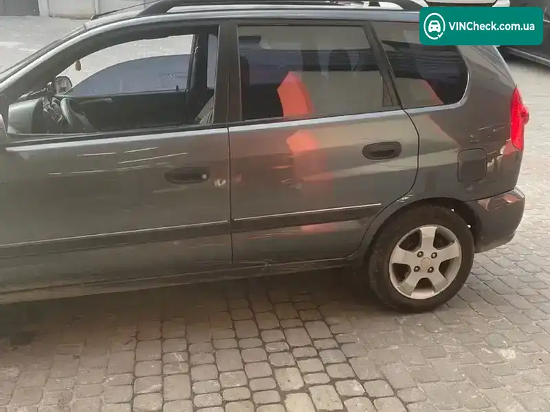 Mitsubishi Space Star 2002, фото з оголошення 2 з 10, VIN XMCLNDG3A3F010317