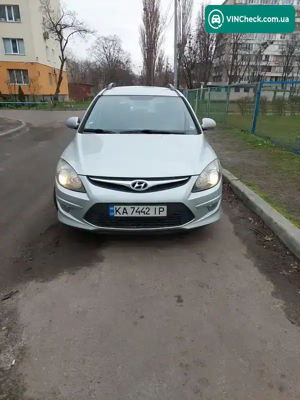 Hyundai i30 2010, фото з оголошення 2 з 13, VIN TMADB81CABJ033582