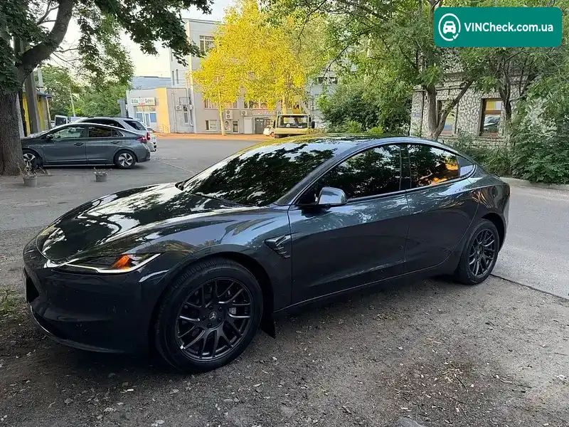 Tesla Model 3 2024, фото з оголошення 2 з 20, VIN LRW3E7EB6RC200259
