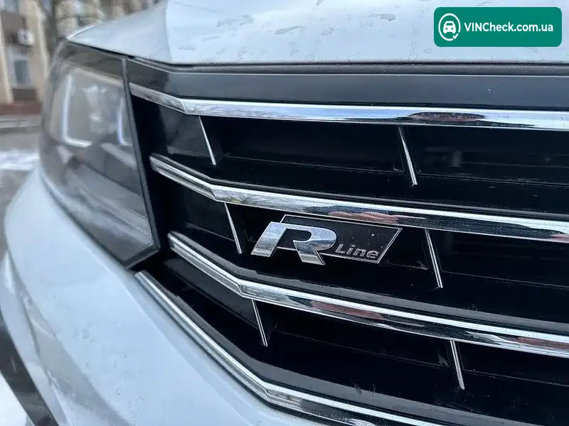 Volkswagen Passat 2017, фото з оголошення 2 з 20, VIN 1VWDT7A38HC062974