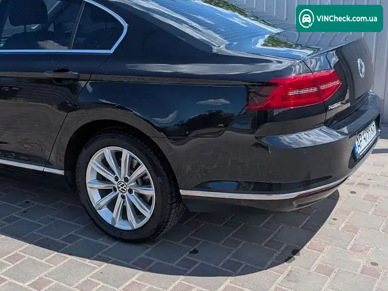 Volkswagen Passat 2019, фото з оголошення 1 з 11, VIN WVWZZZ3CZKE119962
