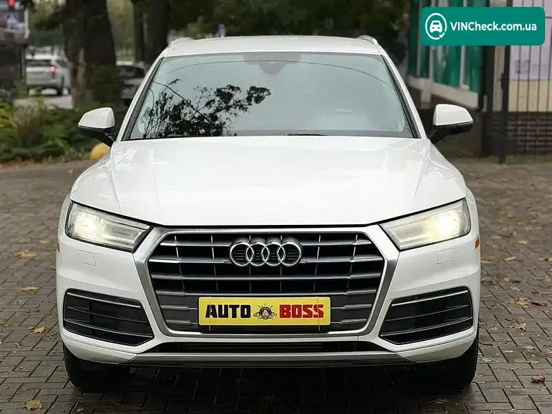 Audi Q5 2018, фото з оголошення 2 з 19, VIN WA1ANAFY7J2138644