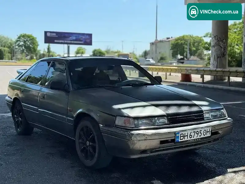 Mazda 626 1990, фото з оголошення 2 з 8, VIN JMZGD14H201548566