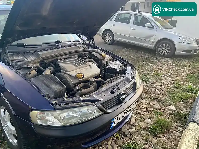 Opel Vectra 1998, фото з оголошення 1 з 14, VIN W0L0JBF19W1194610