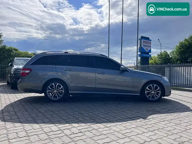 Mercedes-Benz E-Class 2011, фото з оголошення 2 з 20, VIN WDD2122021A506126
