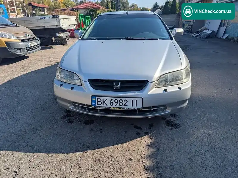 Honda Accord 1999, фото з оголошення 1 з 11, VIN 1HGCG2250WA600412