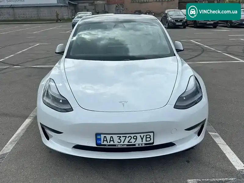 Tesla Model 3 2021, фото з оголошення 2 з 21, VIN 5YJ3E1EB2NF121703