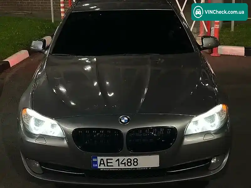 BMW 5 Series 2011, фото з оголошення 2 з 20, VIN WBAFR11030C855243