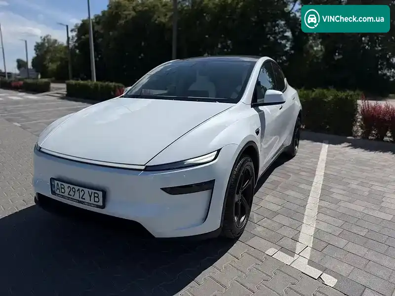 Tesla Model Y 2025, фото з оголошення 2 з 20, VIN 7SAYGDEDXTA491555