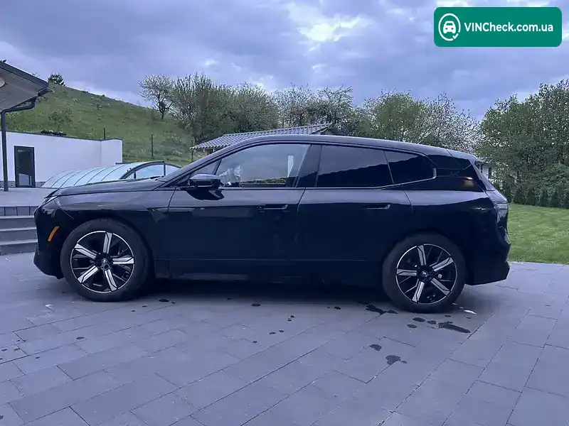 BMW iX 2021, фото з оголошення 2 з 20, VIN WB523CF0XNCJ77116