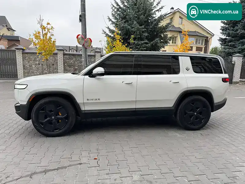 Rivian R1S 2023, фото з оголошення 2 з 21, VIN 7PDSGABA1PN011238