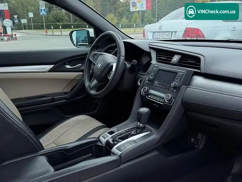 Honda Civic 2016, фото з оголошення 2 з 11, VIN 2HGFC4B01GH302247