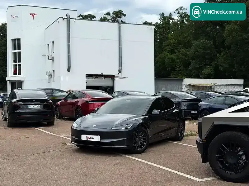 Tesla Model 3 2025, фото з оголошення 1 з 20, VIN 5YJ3E1EA2SF975092
