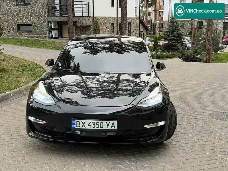 Tesla Model 3 2018, фото з оголошення 2 з 21, VIN 5YJ3E1EB3JF071520
