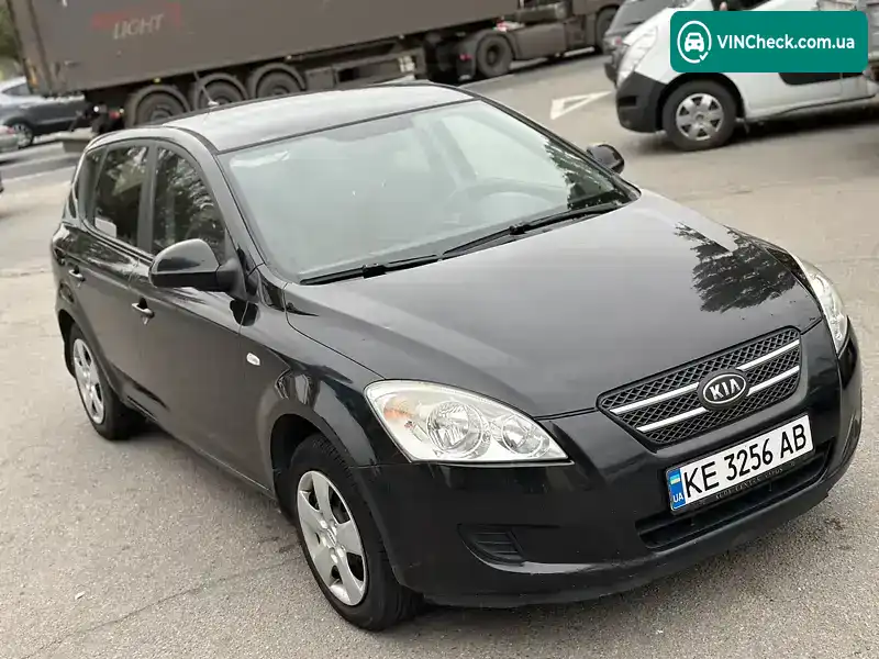 Kia Ceed 2008, фото з оголошення 2 з 7, VIN Y6LFF24428L004742