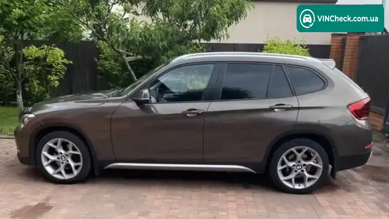 BMW X1 2012, фото з оголошення 2 з 5, VIN WBAVP71010VW20798