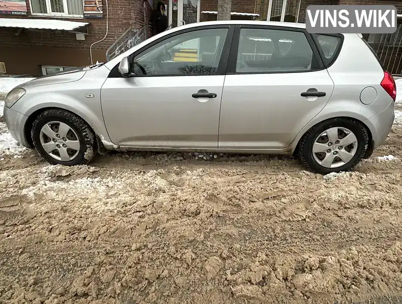 Kia Ceed 2008, фото з оголошення 2 з 5, VIN U5YFF24229L126977
