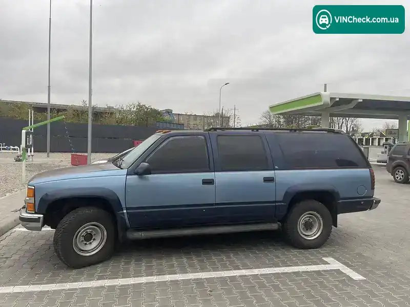 Chevrolet Suburban 1996, фото з оголошення 2 з 12, VIN 3GNGK26J4TG168123