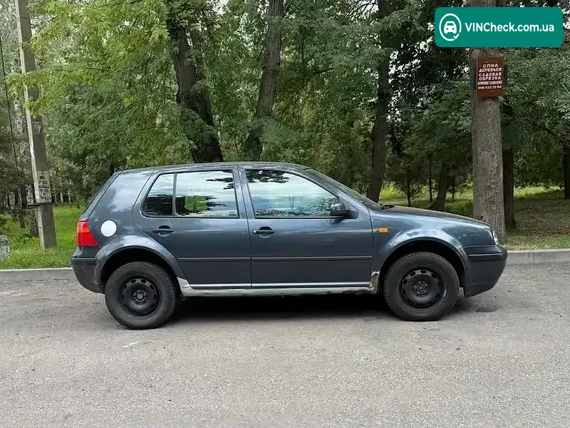Volkswagen Golf 2000, фото з оголошення 2 з 13, VIN WVWZZZ1JZYW629919