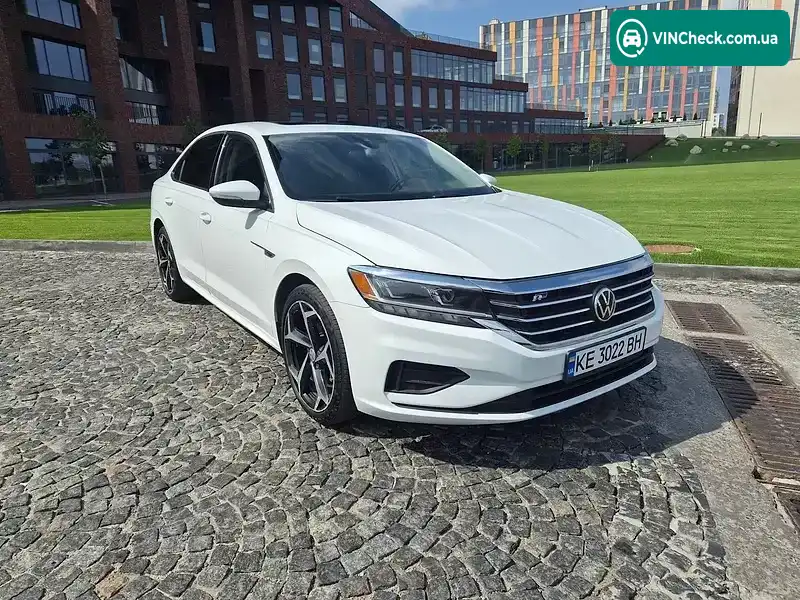 Volkswagen Passat 2019, фото з оголошення 2 з 20, VIN 1VWEA7A39LC006724