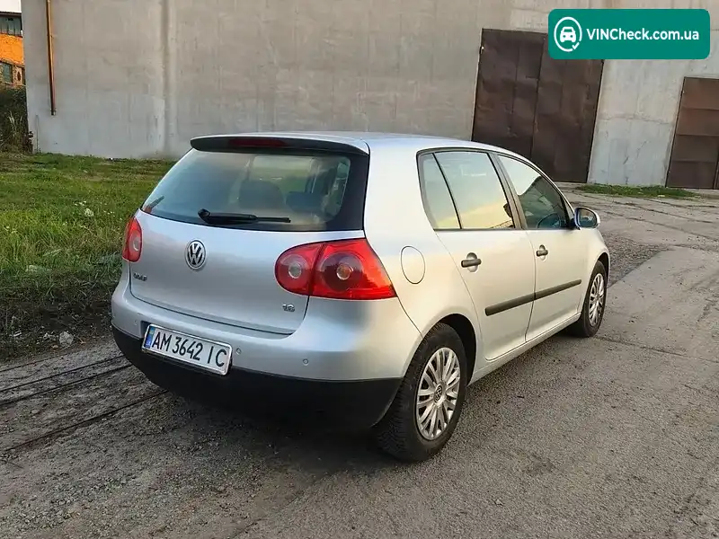 Volkswagen Golf 2004, фото з оголошення 2 з 4, VIN WVWZZZ1KZ4W113976