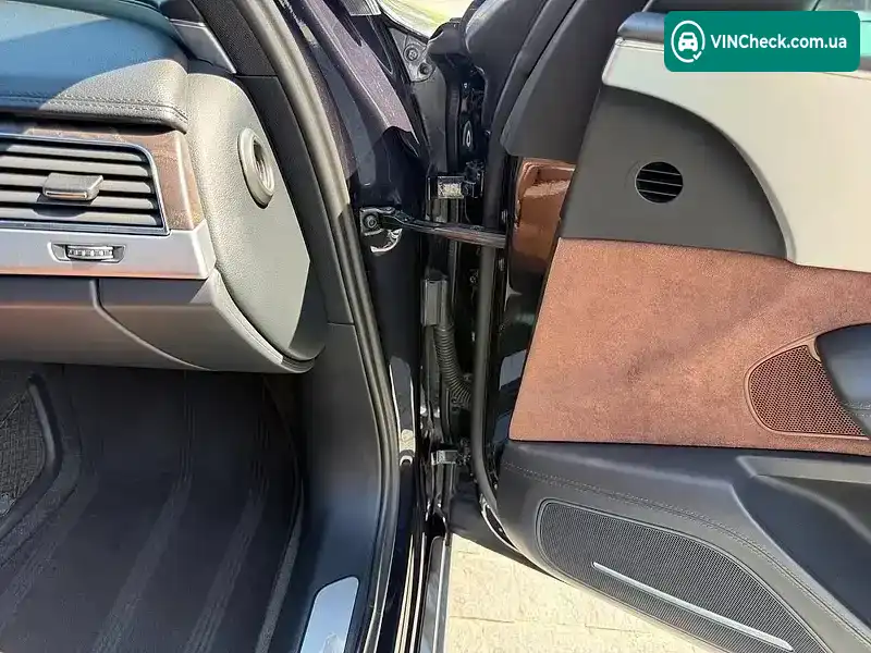 Audi A8 2015, фото з оголошення 2 з 20, VIN WAUZZZ4H3FN031933