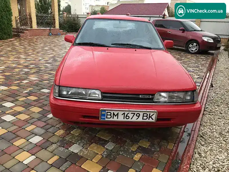 Mazda 626 1989, фото з оголошення 2 з 10, VIN JMZGD12D201520868